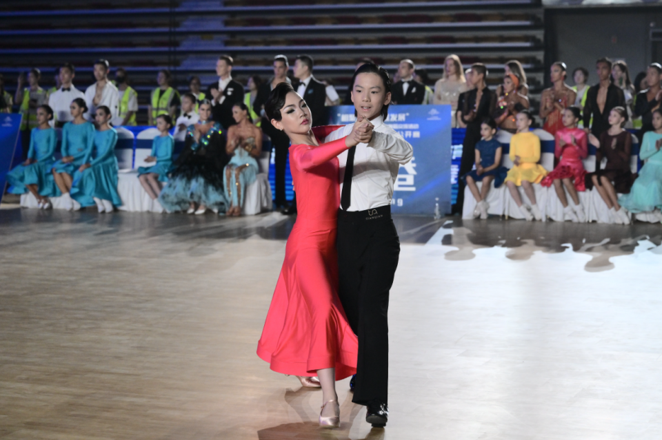 OVOWQ, 在上海静安 OVOWQ, 在上海静安